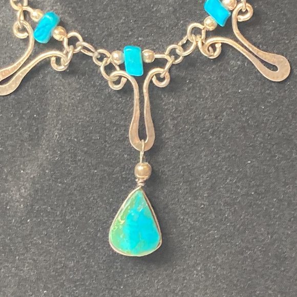 16" Turquoise Color Drop and Dangle Necklace - Picture 2 of 10